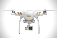 Ingin Menerbangkan Drone? Ini Prosedurnya