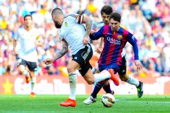 Cetak 400 Gol, Messi Pecundangi Ronaldo