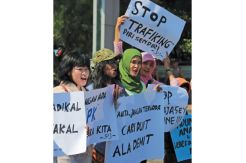 Wartawati Tuntut Pemda...