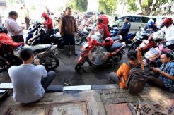 Warga Keluhkan Jalan Thamrin-Sudirman Ditutup
