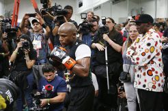 Otak Jadi Senjata Utama Mayweather Jr