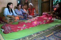 Sesak Napas saat Antre Dana PSKS, Nenek 80 Tahun Tewas