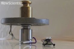 Robot Mungil Punya Kekuatan Super