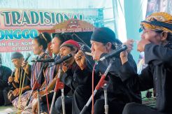 Penonton Penasaran dengan...