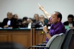 Eksepsi Ditolak, Ini Respons Sutan dan Pengacaranya