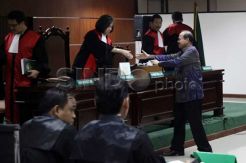 Heboh Behel Sutan Bhatoegana di Sidang Tipikor