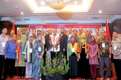Sarjana Hukum Perlu...