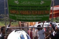 Warga Bubarkan Peletakan Batu Pertama Pembangunan Pesantren