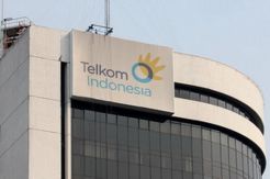 Rini Sebut Share Swap Telkom Hanya Aksi Korporasi