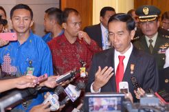 Jokowi Kejar Pembangunan...