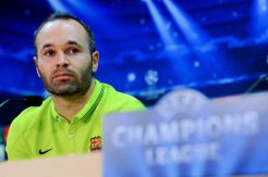 Iniesta: Tak Ada Mustahil Buat Guardiola
