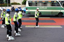 Pasukan Sepatu Roda Amankan Jalur Sudirman-Thamrin