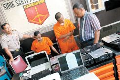 Barang Curian Dijual...