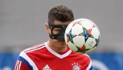 Kontra Barcelona, Lewandowski Kenakan Topeng Zoro