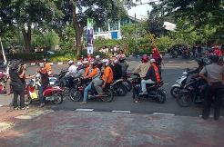 Setelah Istana, The Jak Geruduk Kantor Menpora