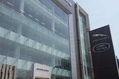 Buka Showroom Baru, Jaguar Land Rover Diskon 25%