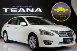 Nissan Teana Model 2015 Raih 5 Bintang Saat Uji Tabrak