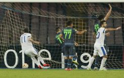 Gol Balasan Dnipro ke Gawang Napoli Tidak Sah?