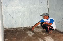 Rekahan di Ponorogo...