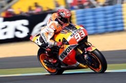 Marquez Rebut Pole Position di GP Prancis, Rossi Semakin Tercecer