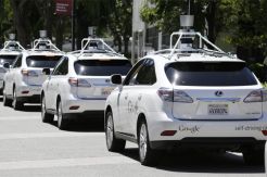 Antisipasi Kecelakaan, Mobil Bisa Saling Berkomunikasi?