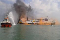 Pencarian Korban KM Asia Raya sampai Dermaga Pulau Semau