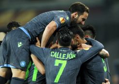 Napoli Susah Payah Taklukkan Tim Degradasi