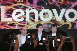 Pendapatan Lenovo Naik...