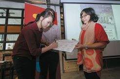 MNC Shop dan Telkomsel...
