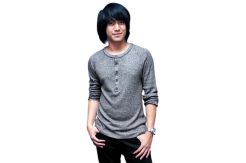 Kevin Aprilio Dorong...