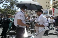 Tim Mercedes Minta Maaf pada Hamilton