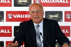 Presiden FA: Blatter Harus Keluar dari FIFA