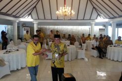 Tiba di Kediaman JK, Dua Kubu Elite Golkar Mesra