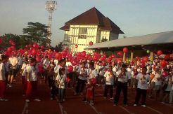 Ribuan Peserta Ballon Fun Run Meriahkan HUT CFD