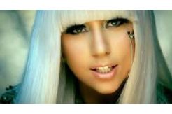 Lady Gaga Bisnis Aksesoris...