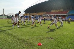 Skuat Persib Bingung Tunggu Kepastian Kontrak