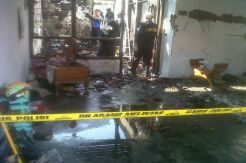 Empat Rumah Dinas Polisi Ludes Terbakar