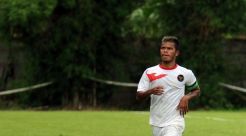 Manahati Dirotasi Bukan Lantaran Cedera