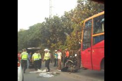 Pemotor Tewas Ditabrak...