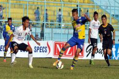 Arema Dihadang Bintang Sewaan di Banyuwangi