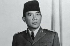 Kritik Bung Karno Terhadap...