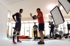 Dicap Penghianat, Jersey Cech Dibakar Fans Chelsea