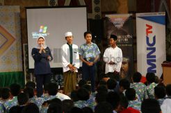 MNCTV Santuni 300 Anak Yatim dan Dhuafa