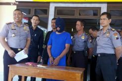 Pangku Keponakan, Wedus...