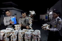 Polisi Sita Puluhan Ribu Petasan dan 18 Kg Mesiu