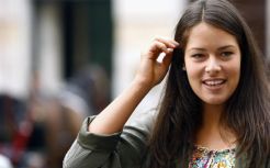 Si Cantik Ivanovic Buka...