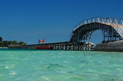 Libur Lebaran, Pulau...