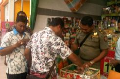 Makanan Tak Layak Konsumsi Masih Beredar di Pasuruan