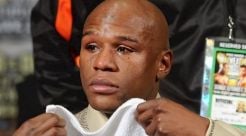 Pulang Dugem Mobil Mayweather Tabrak Biker