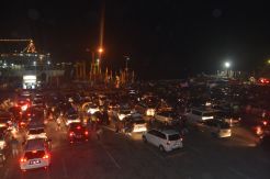 Pemudik Mulai Serbu Pelabuhan Merak